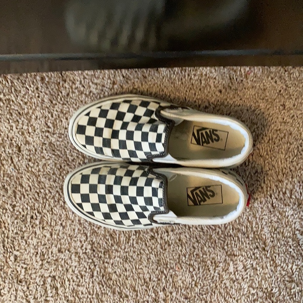 Black and white vans gently used size 4.5 in kids
